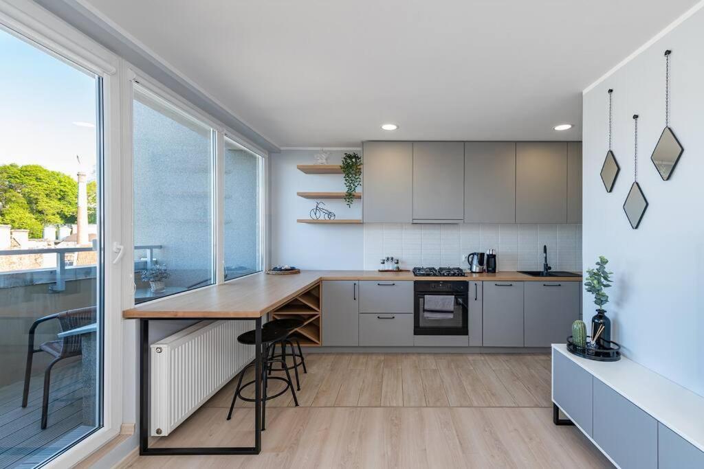 Central 2 Bd Apartment By Hostlovers Каунас Екстер'єр фото